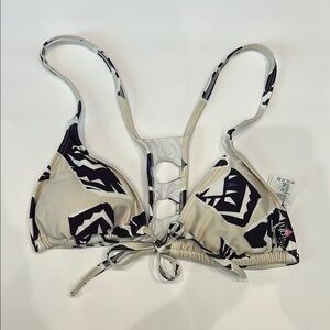 Insight bikini swim top size medium NWOT